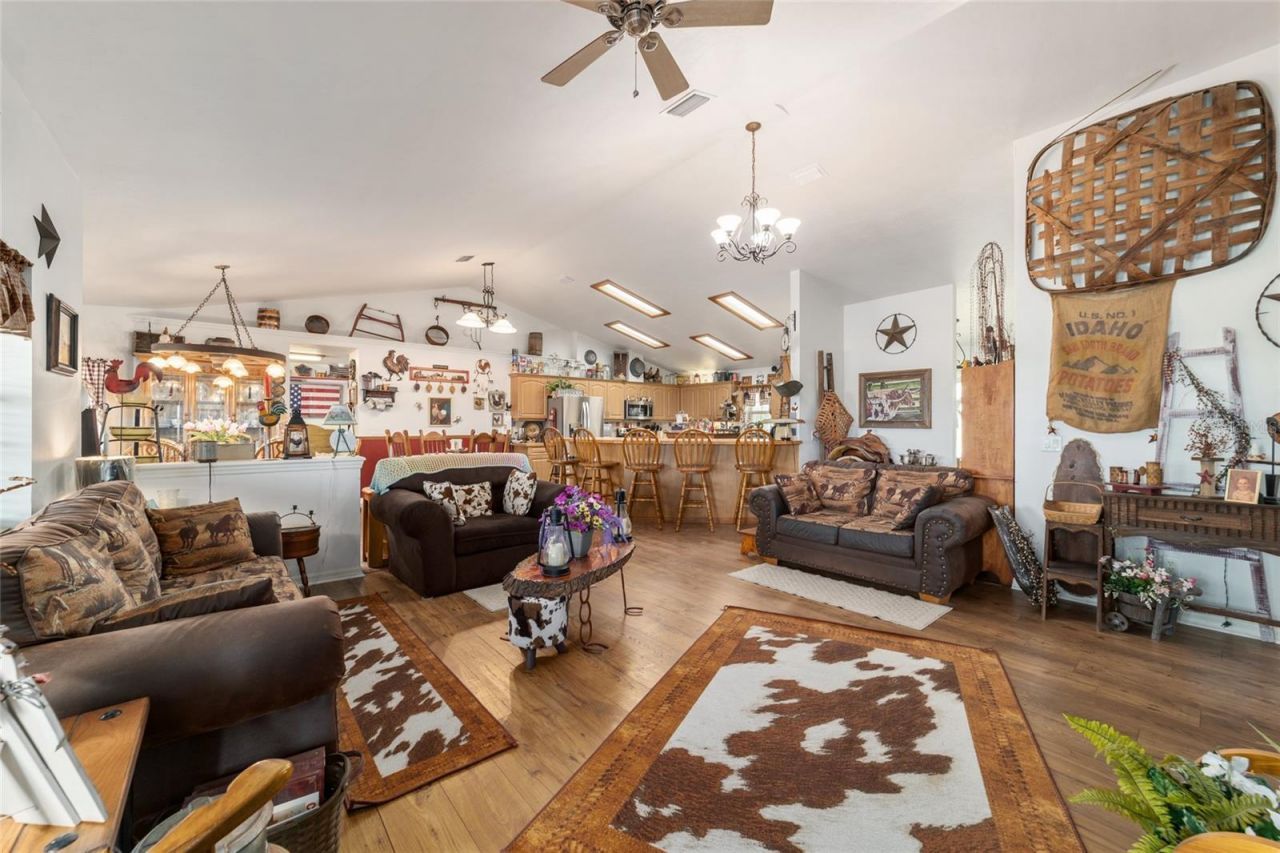 19355 SW 25th Place, Dunnellon, FL 34431 Photo