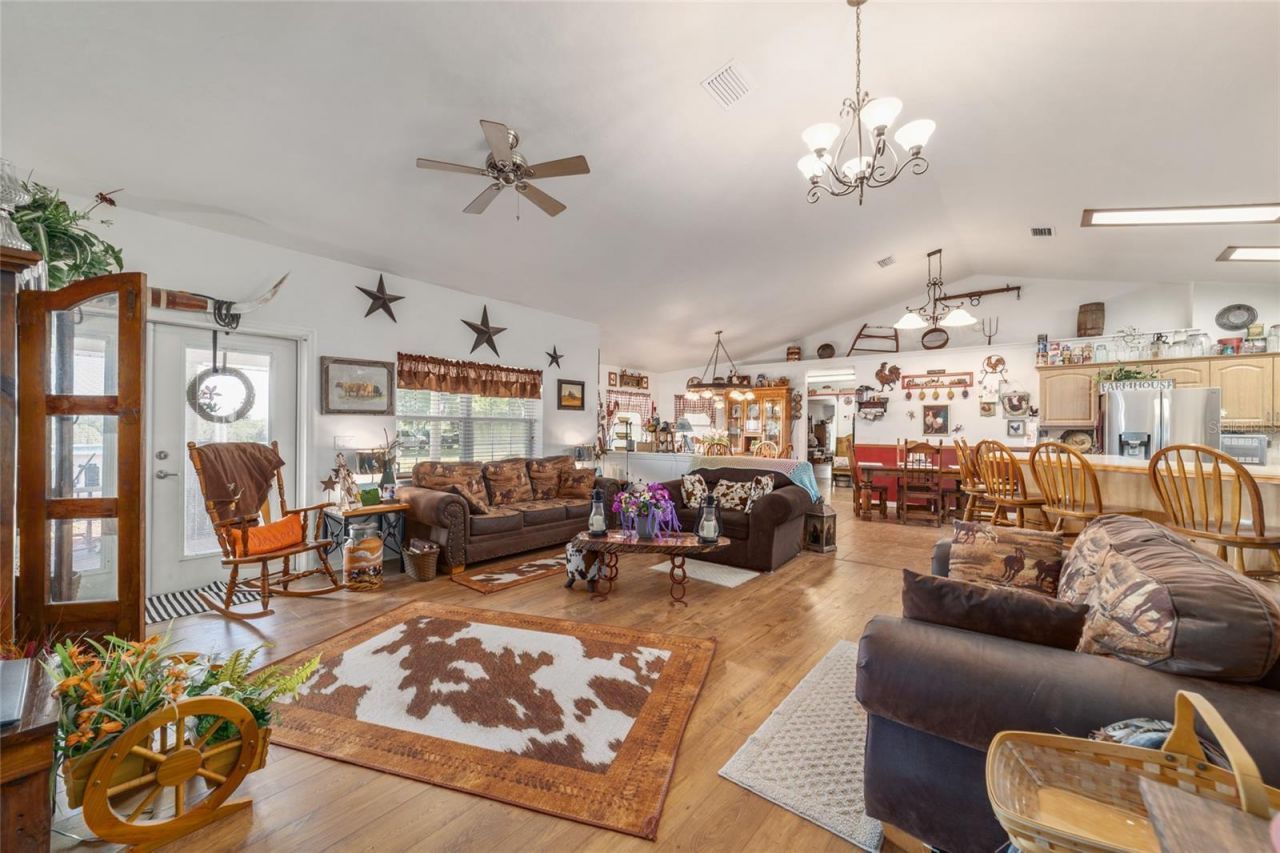 19355 SW 25th Place, Dunnellon, FL 34431 Photo