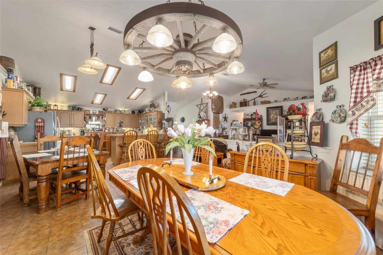 19355 SW 25th Place, Dunnellon, FL 34431 Photo