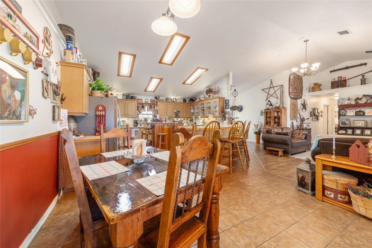 19355 SW 25th Place, Dunnellon, FL 34431 Photo