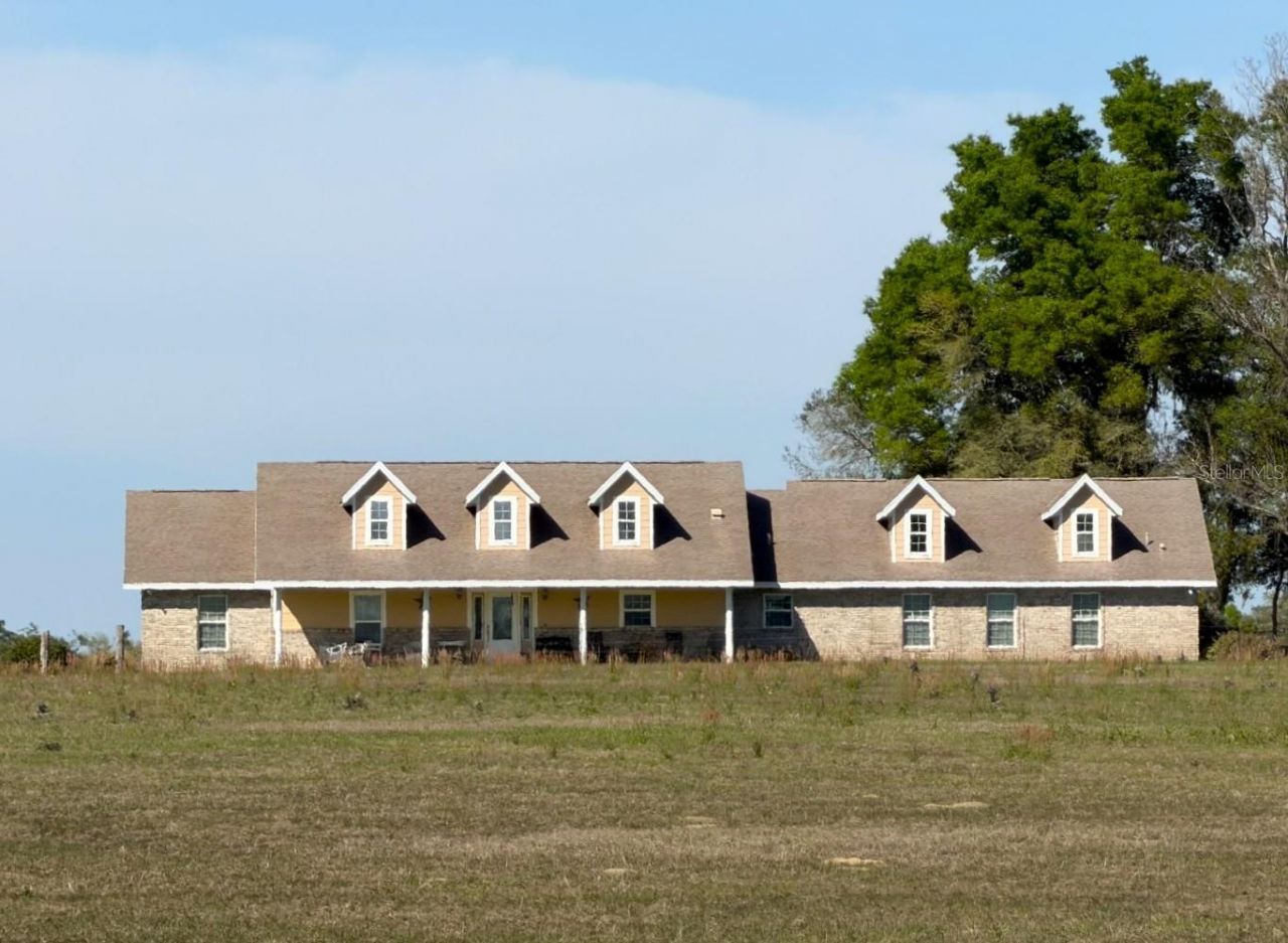 19355 SW 25th Place, Dunnellon, FL 34431 Photo