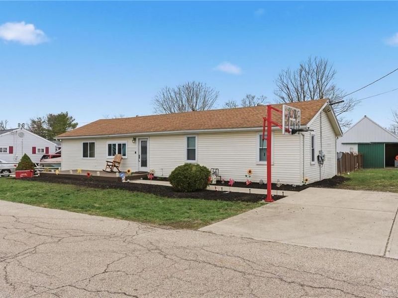 9321 Bruce Drive, Franklin, OH 45005 Photo 2