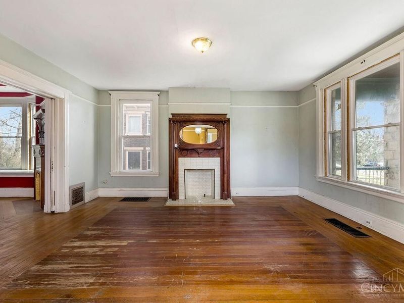 990 Burton Avenue, Cincinnati, OH 45229 Photo 7