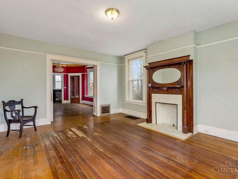 990 Burton Avenue, Cincinnati, OH 45229 Photo 9