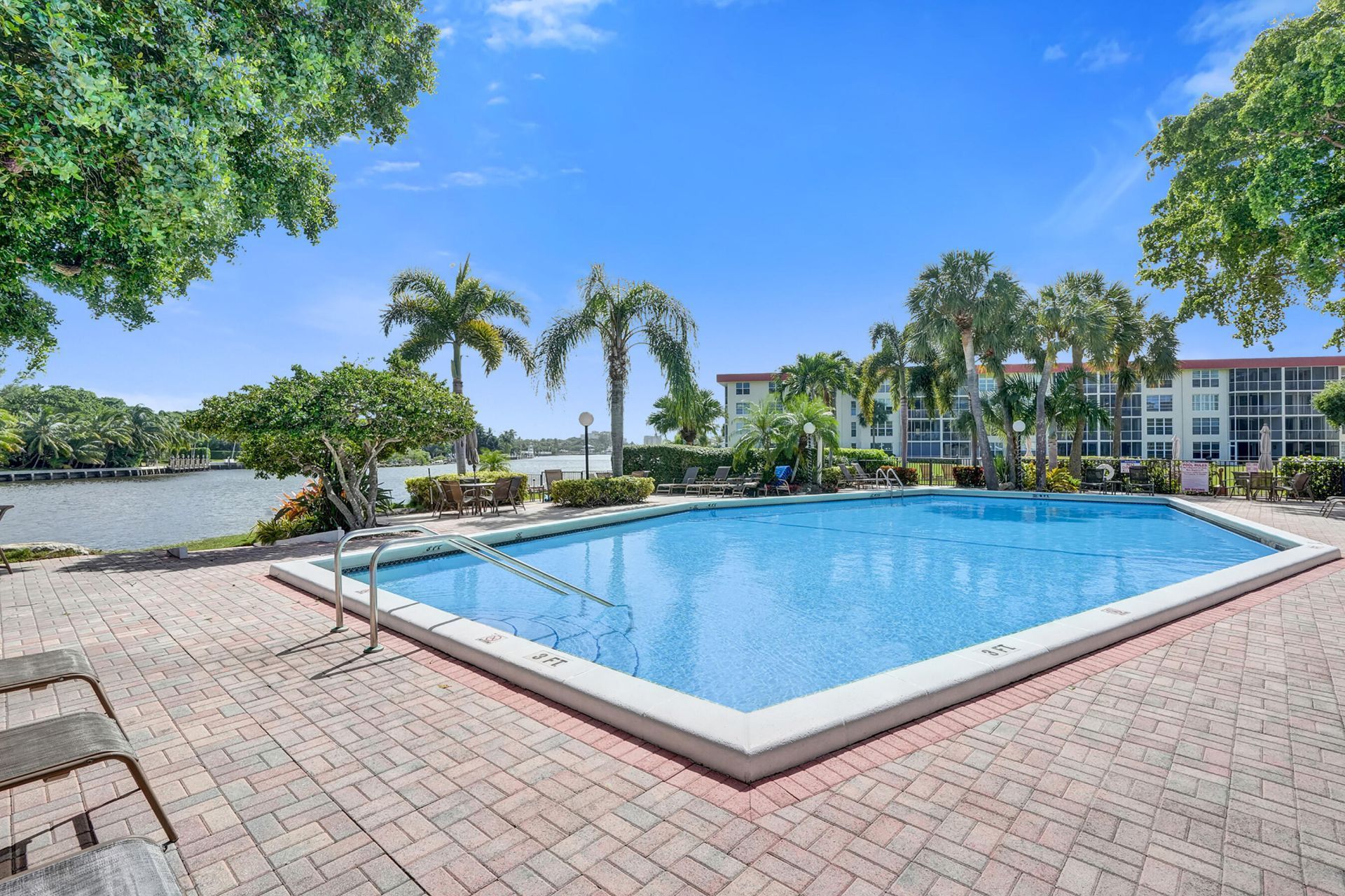 3145 NE 48th Court, Unit 215, Lighthouse Point, FL 33064 Photo