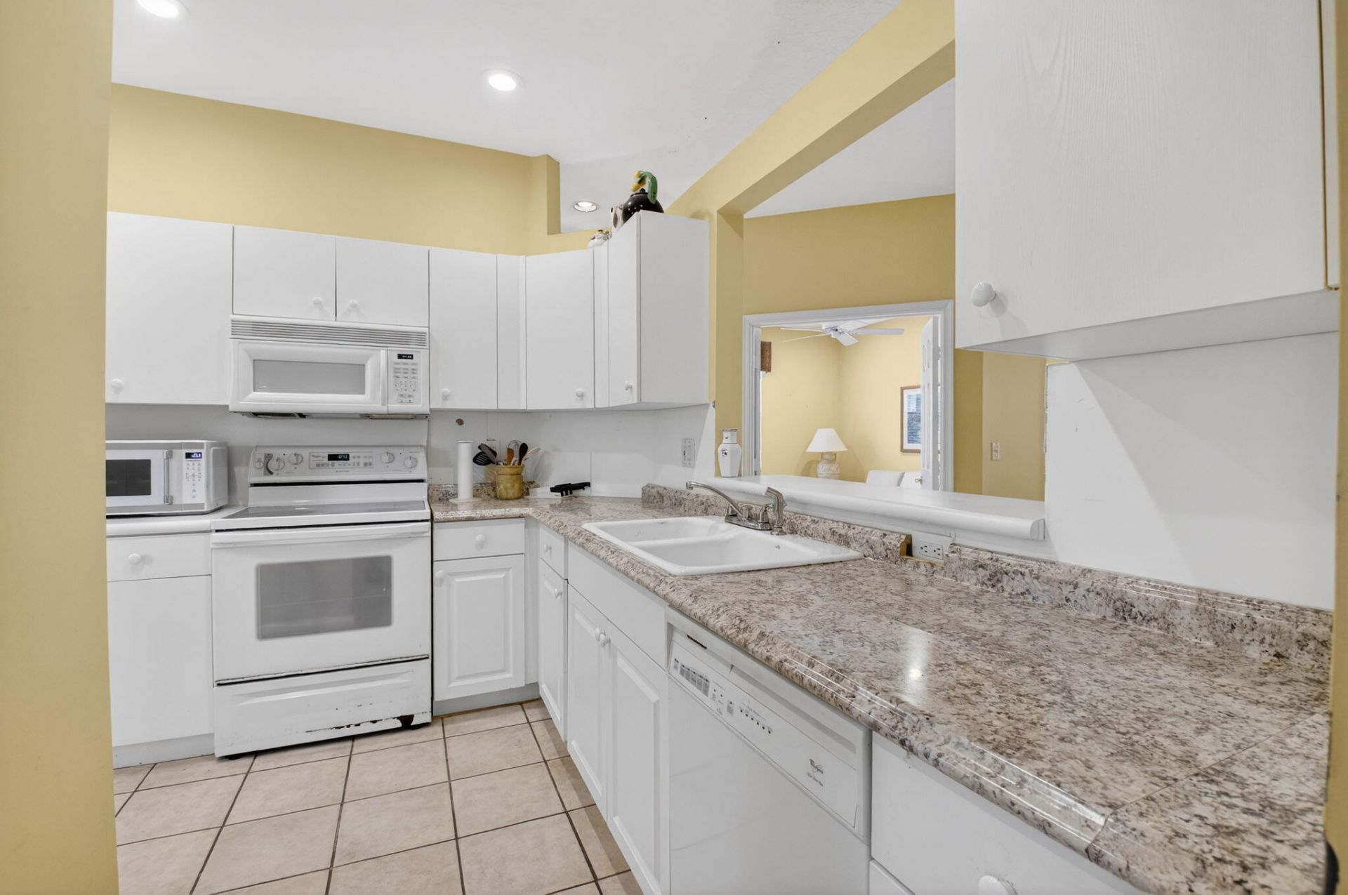 10585 Royal Caribbean Circle, Boynton Beach, FL 33437 Photo