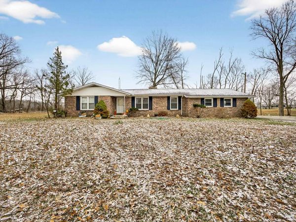 5946 W SR 48, Jasonville, IN 47438