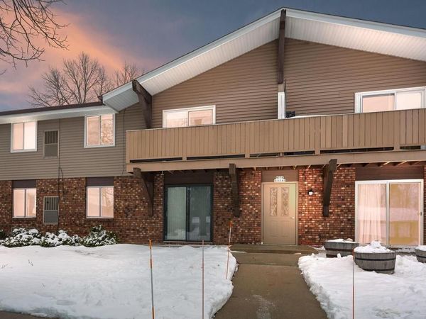 W158N11141 Legend AVENUE, Unit 3, Germantown, WI 53022