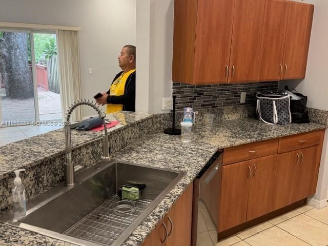 2927 SW 18th Ter, Fort Lauderdale, FL 33315 Photo