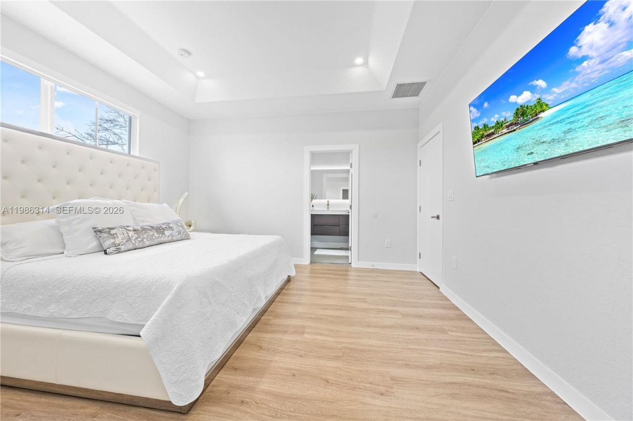 7827 NW 116th Ave, Doral, FL 33178 Photo