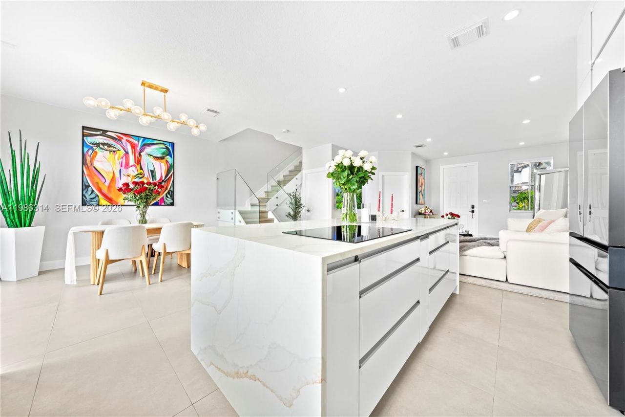 7827 NW 116th Ave, Doral, FL 33178 Photo