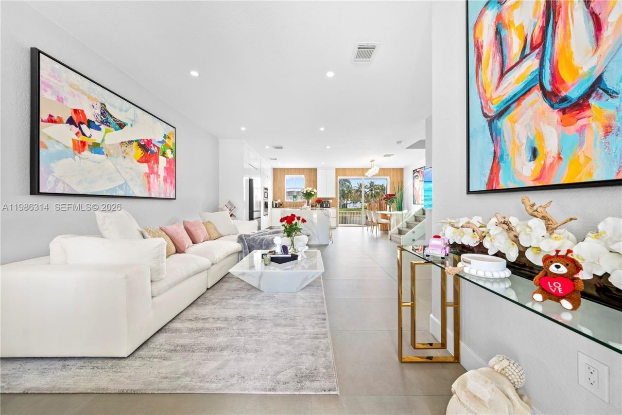 7827 NW 116th Ave, Doral, FL 33178 Photo