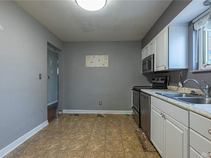 1725 Guise Court, Reading, OH 45215 Photo 7