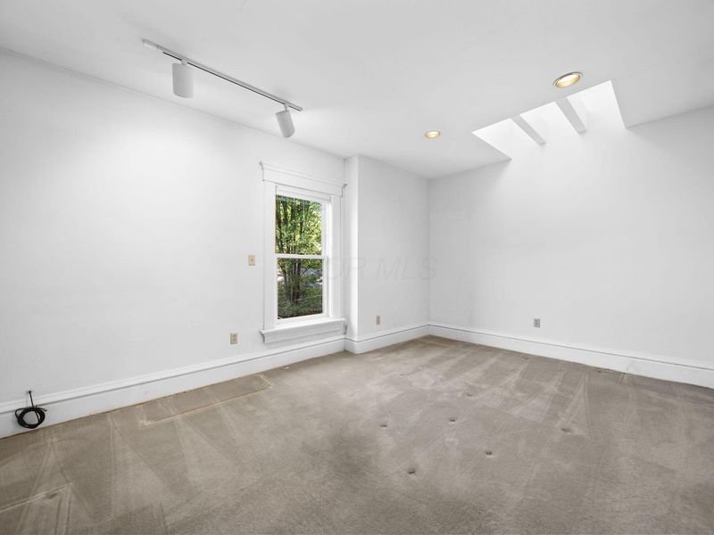 420 W 6th Avenue, Columbus, OH 43201 Photo 11