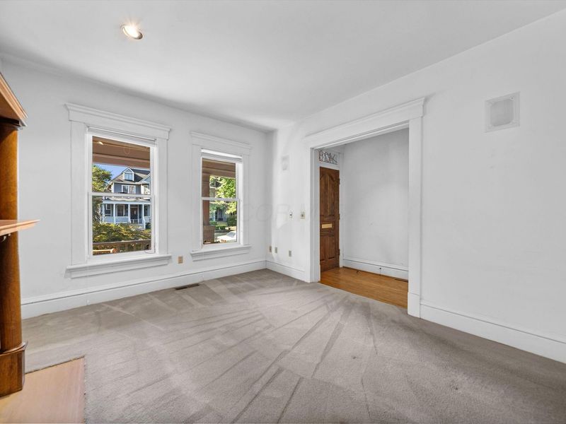 420 W 6th Avenue, Columbus, OH 43201 Photo 8