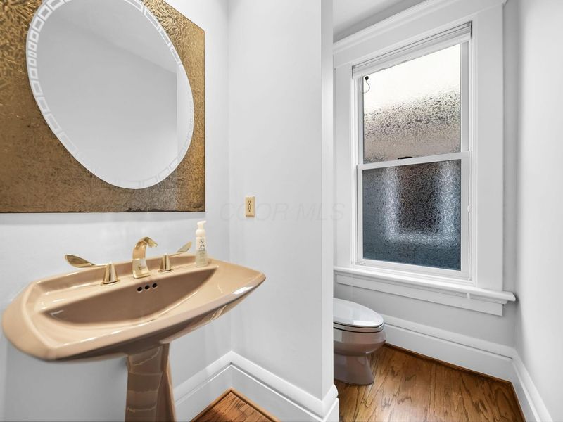 422 W 6th Avenue, Columbus, OH 43201 Photo 11