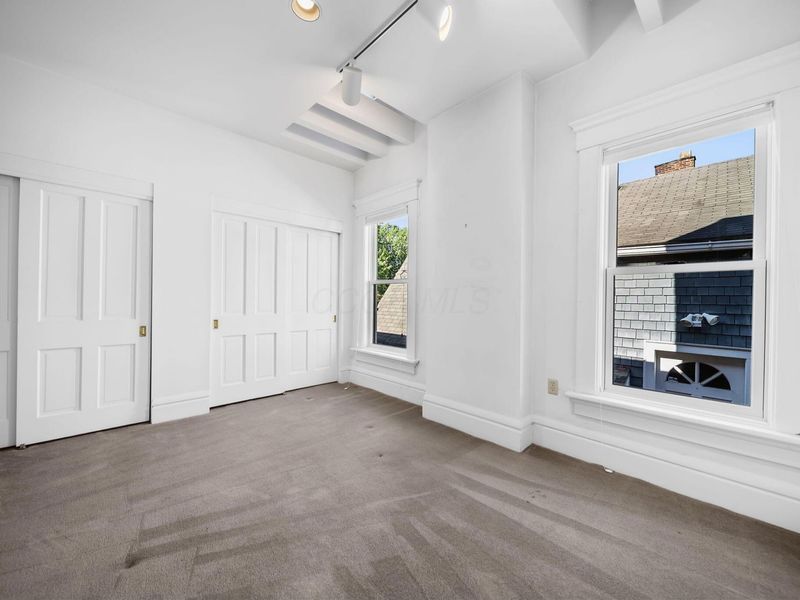 422 W 6th Avenue, Columbus, OH 43201 Photo 21