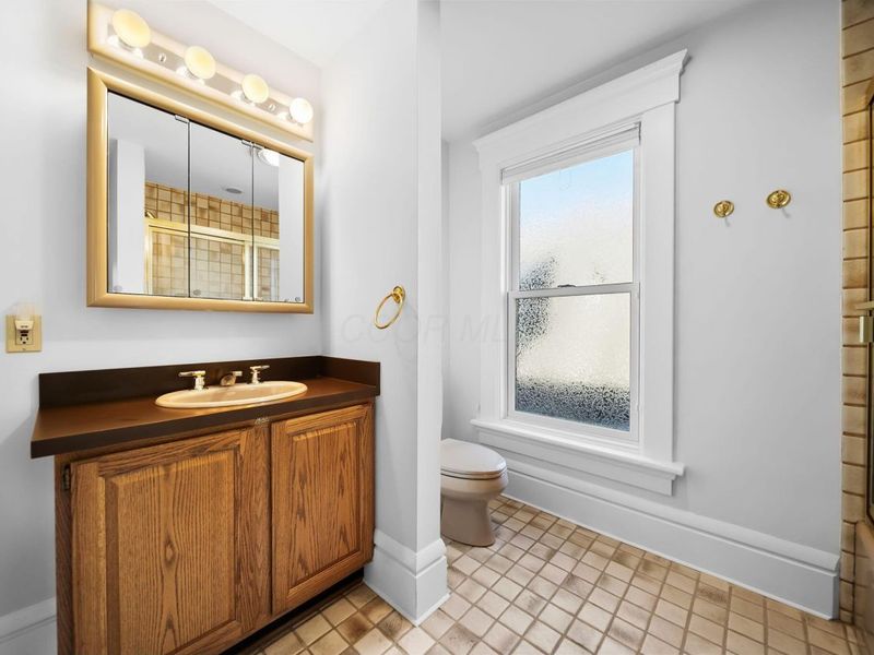 422 W 6th Avenue, Columbus, OH 43201 Photo 32