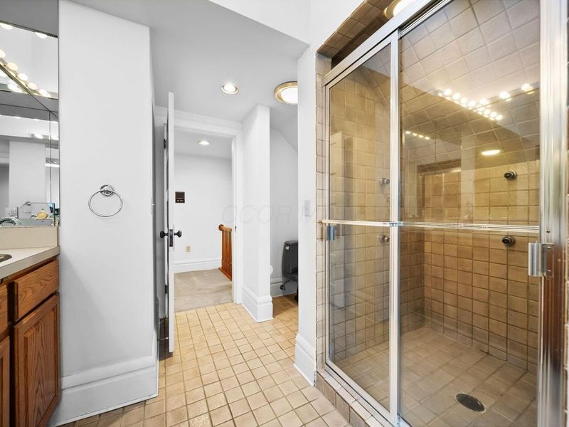 422 W 6th Avenue, Columbus, OH 43201 Photo 37