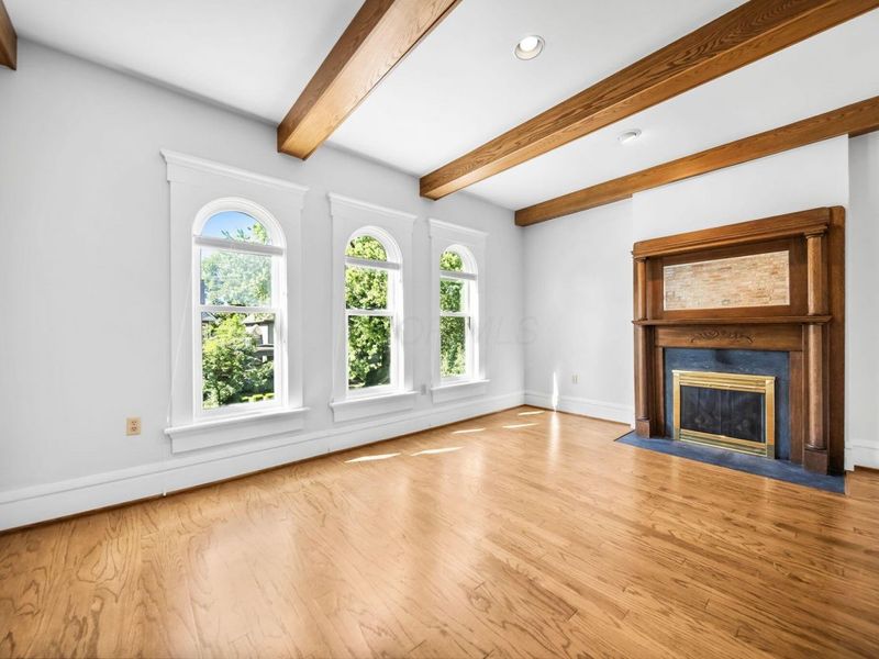 422 W 6th Avenue, Columbus, OH 43201 Photo 6