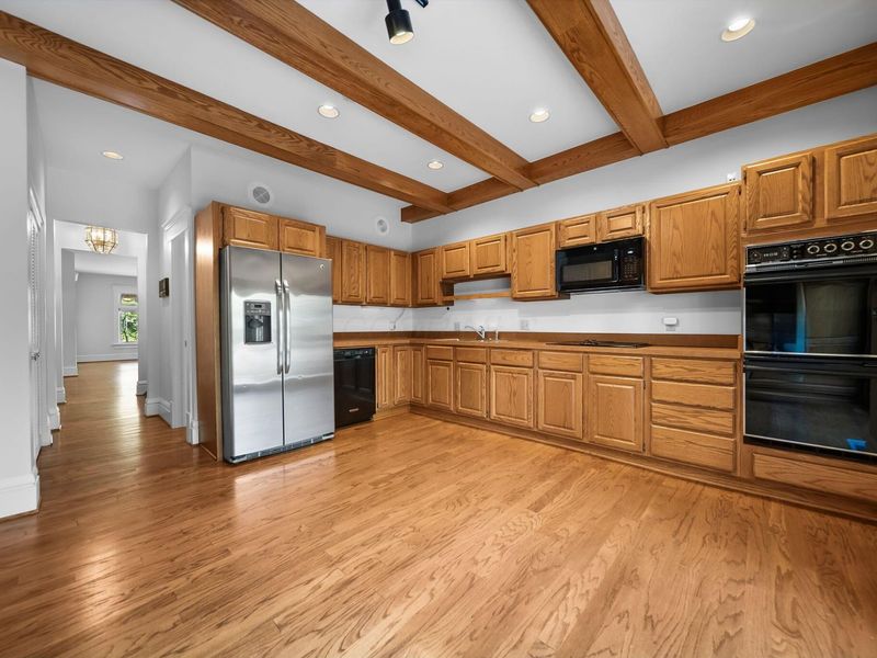 422 W 6th Avenue, Columbus, OH 43201 Photo 9