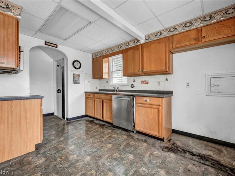 9704 S Highland Avenue, Garfield Heights, OH 44125 Photo 14