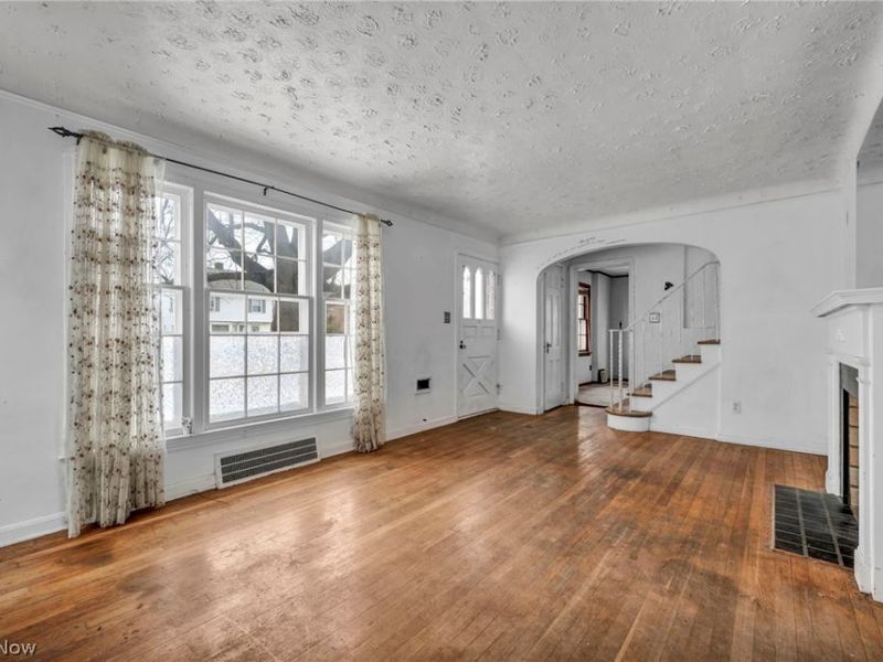 9704 S Highland Avenue, Garfield Heights, OH 44125 Photo 16