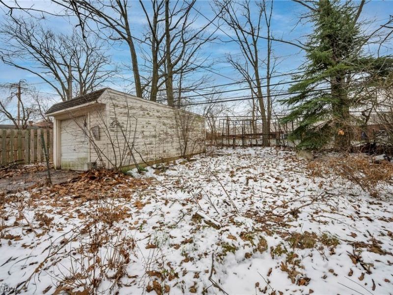 9704 S Highland Avenue, Garfield Heights, OH 44125 Photo 38