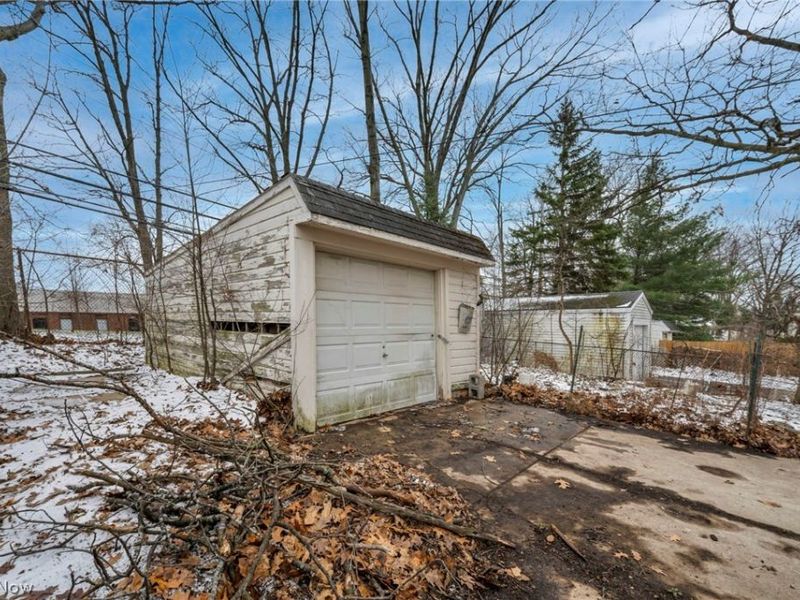 9704 S Highland Avenue, Garfield Heights, OH 44125 Photo 39