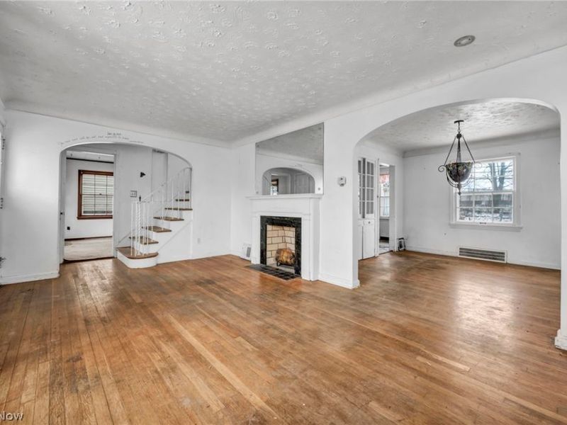 9704 S Highland Avenue, Garfield Heights, OH 44125 Photo 8