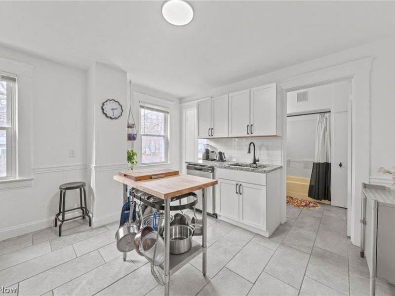 1356 W 58th Street, Cleveland, OH 44102 Photo 10