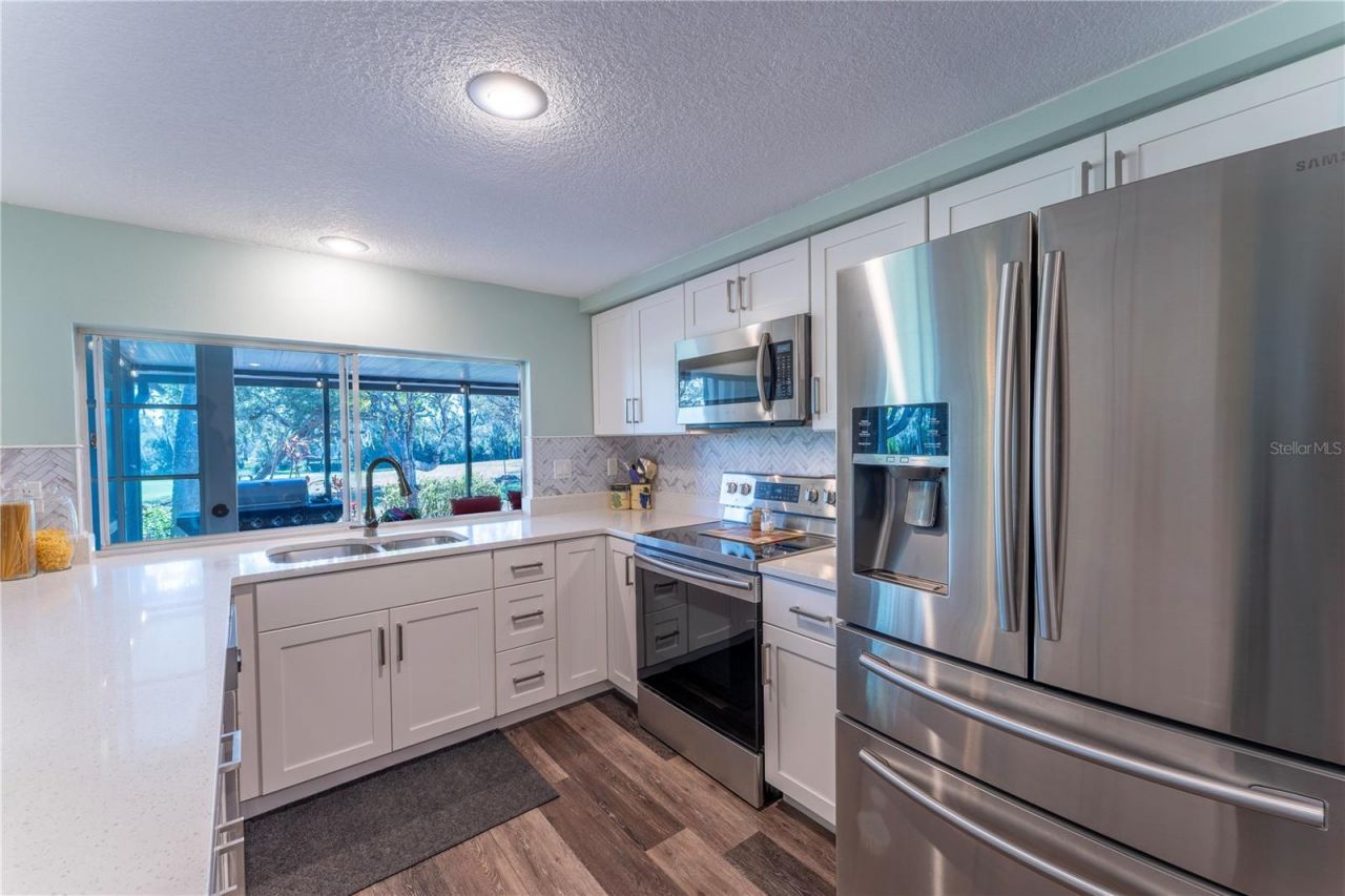 8210 Valley Stream Lane, Hudson, FL 34667 Photo