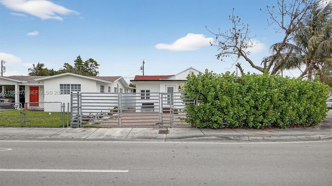 2845 SW 67th Ave, Miami, FL 33155 Photo