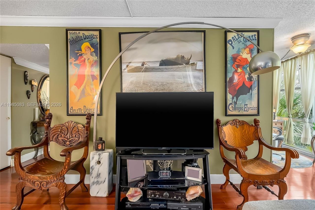 200 172nd St, Unit 319, Sunny Isles Beach, FL 33160 Photo