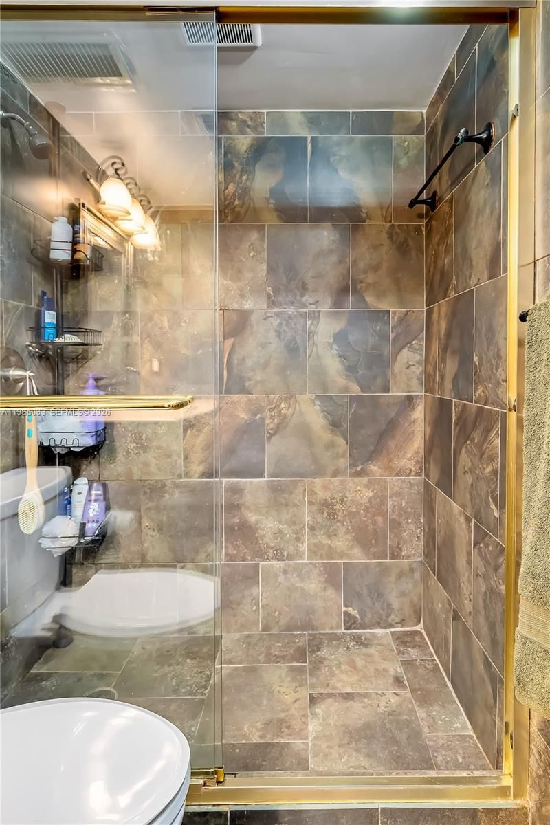 200 172nd St, Unit 319, Sunny Isles Beach, FL 33160 Photo