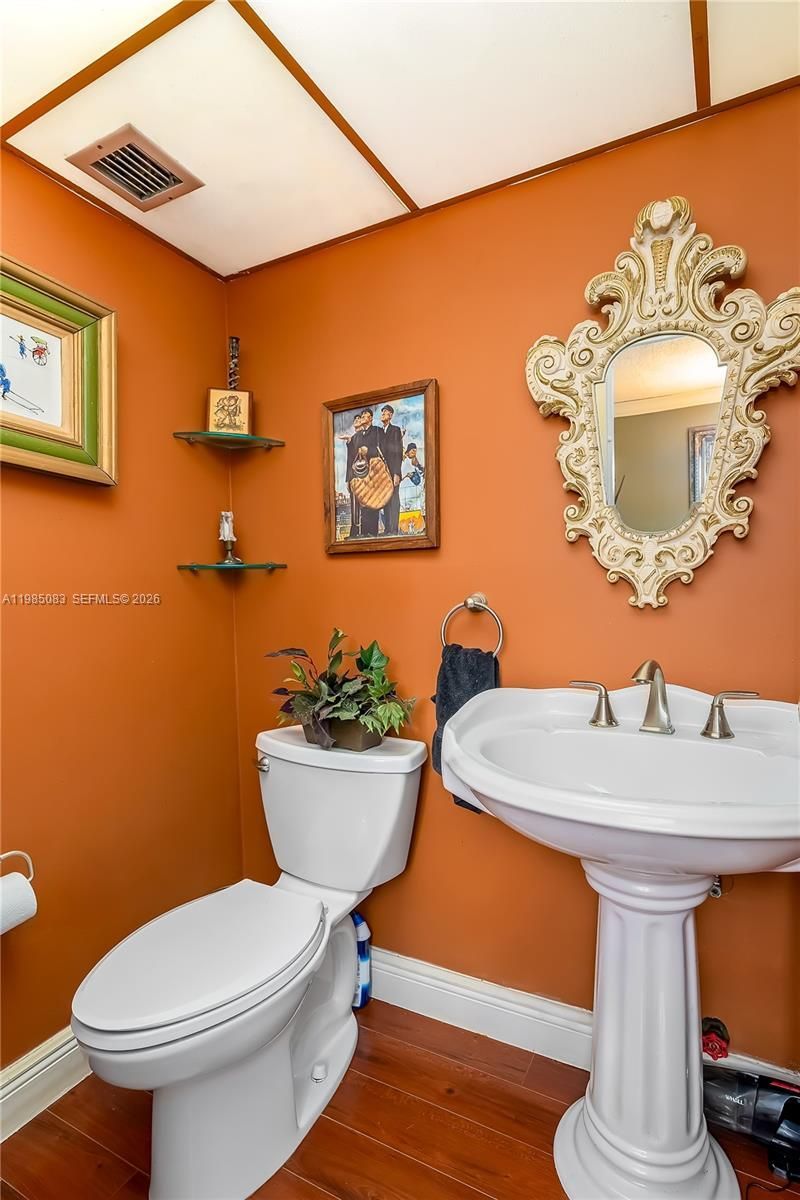 200 172nd St, Unit 319, Sunny Isles Beach, FL 33160 Photo