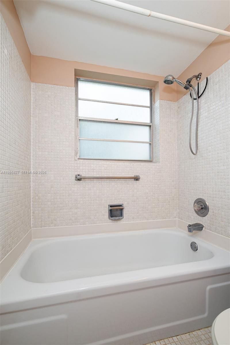 418 Sheffield Q , Unit 418, West Palm Beach, FL 33417 Photo