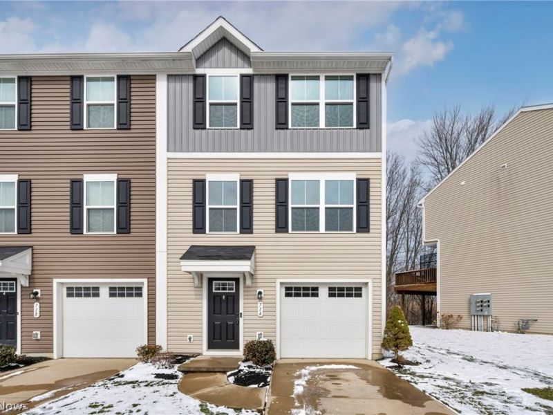 716 Pine Spring Drive, Painesville Township, OH 44077 Photo 1