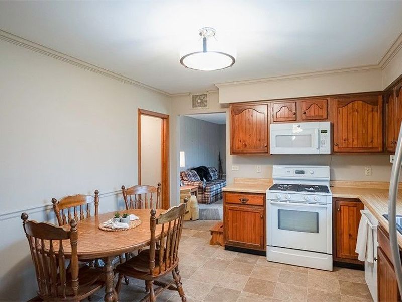 5239 Cadwallader Sonk Road, Fowler, OH 44418 Photo 12