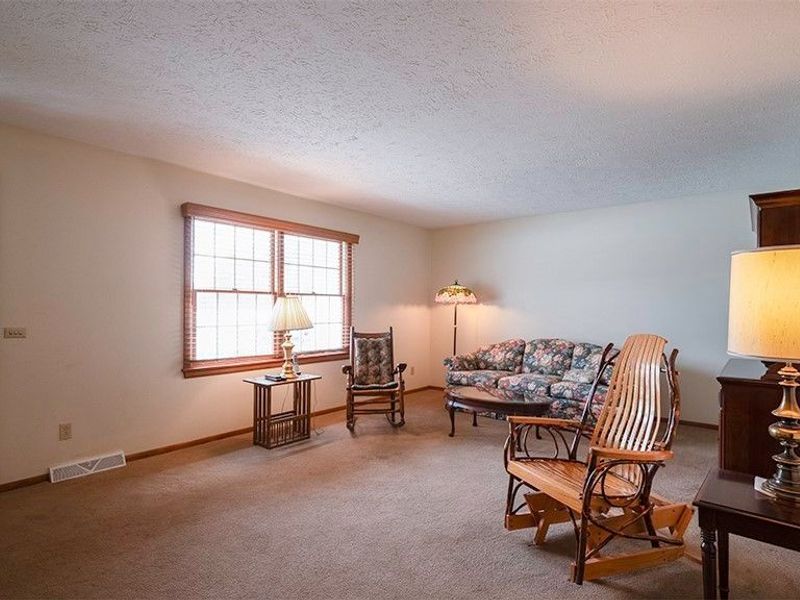 5239 Cadwallader Sonk Road, Fowler, OH 44418 Photo 4