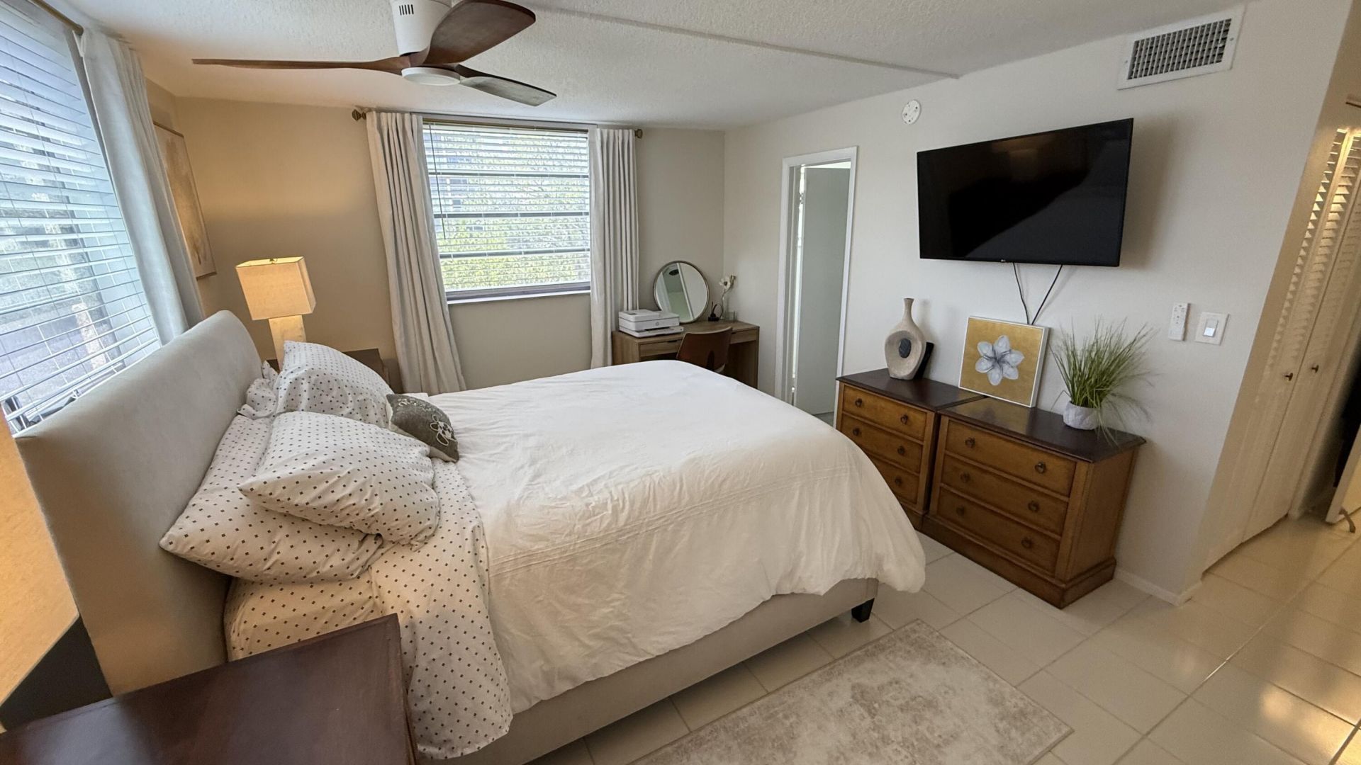 111 SE 3rd Avenue, Unit 108, Dania Beach, FL 33004 Photo