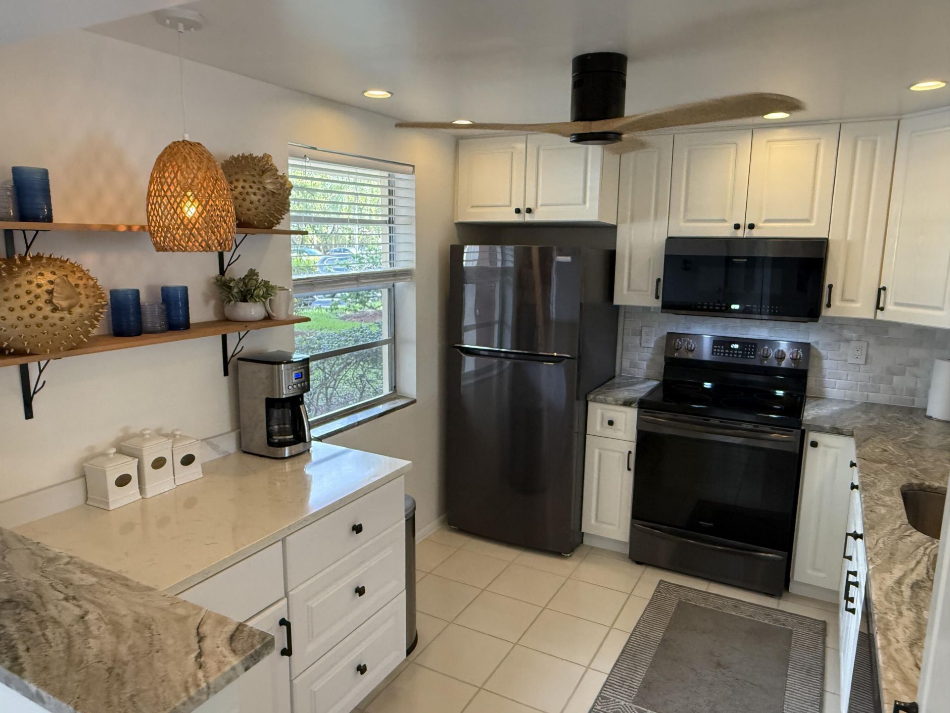 111 SE 3rd Avenue, Unit 108, Dania Beach, FL 33004 Photo