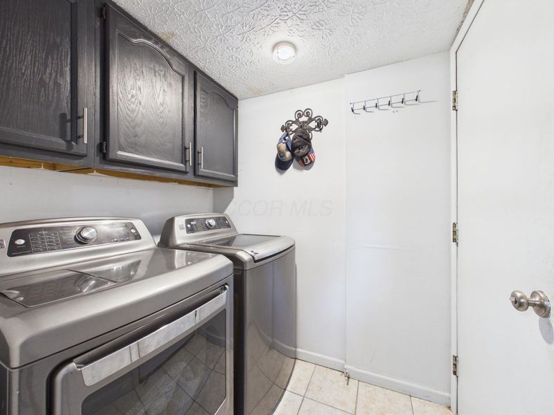 515 Virginia Street, Ashville, OH 43103 Photo 10