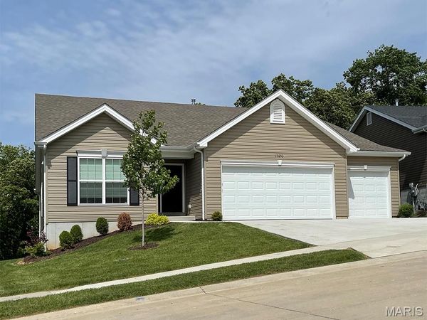 4921 Nadine Lane , St Louis, MO 63129