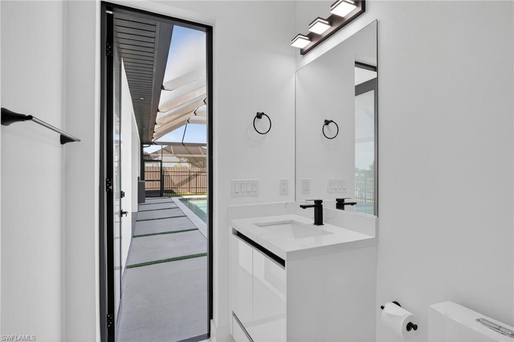 1617 NE 12th St, Cape Coral, FL 33909 Photo