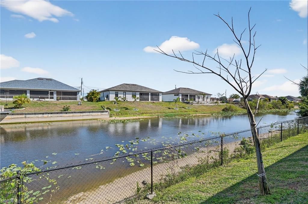 1617 NE 12th St, Cape Coral, FL 33909 Photo