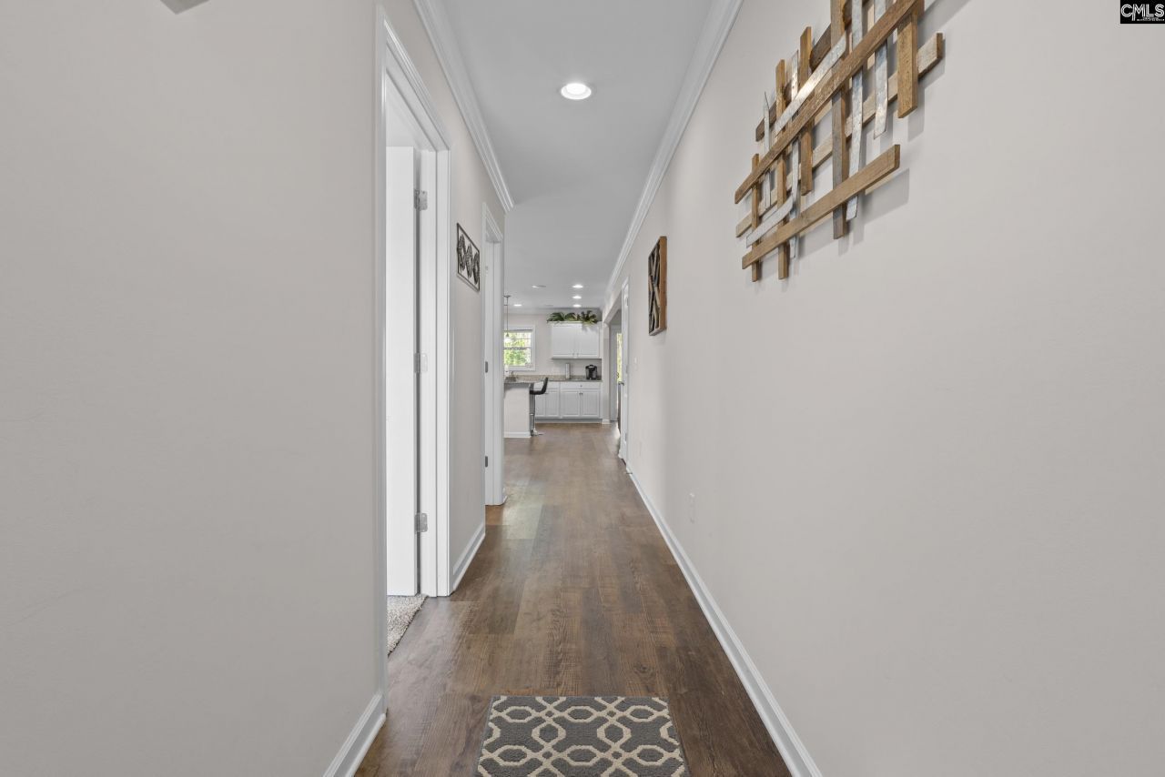 110 Ridge Circle Drive  Photo 4