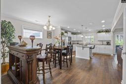 110 Ridge Circle Drive  photo 4