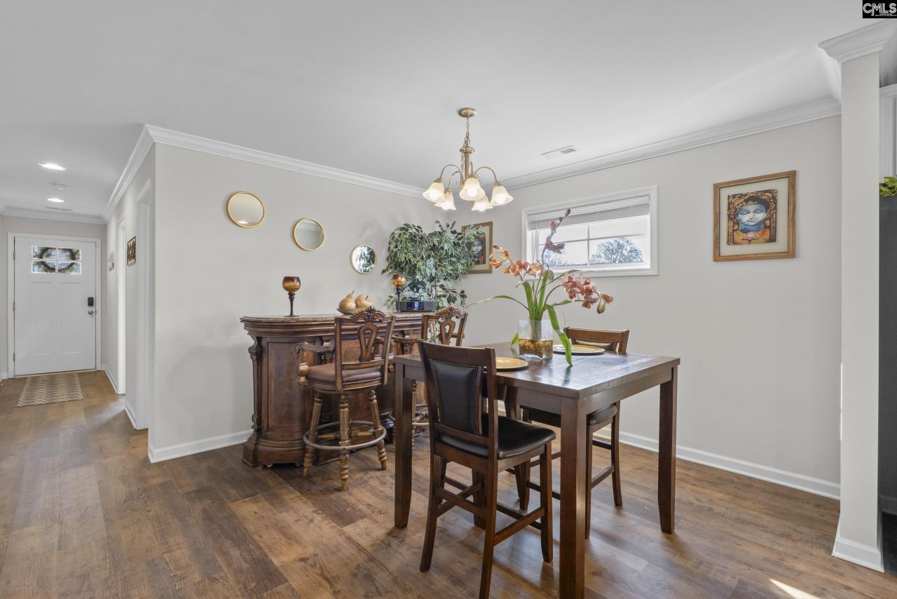 110 Ridge Circle Drive  Photo 6