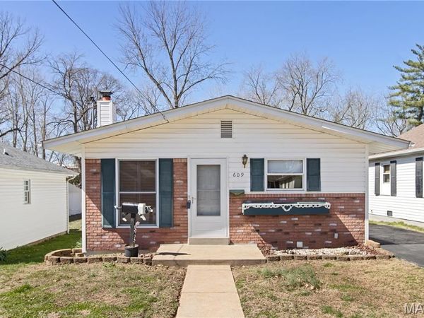 609 Valentine Street, Festus, MO 63028